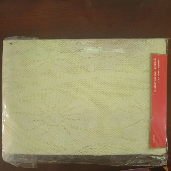 Europa Collection Gloria Tablecloth Champagne Color 60% Cotton 40% Polyester 52x - Picture 4 of 5